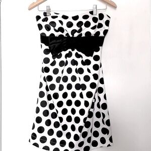 Polka Dot strapless Dress - Size Medium